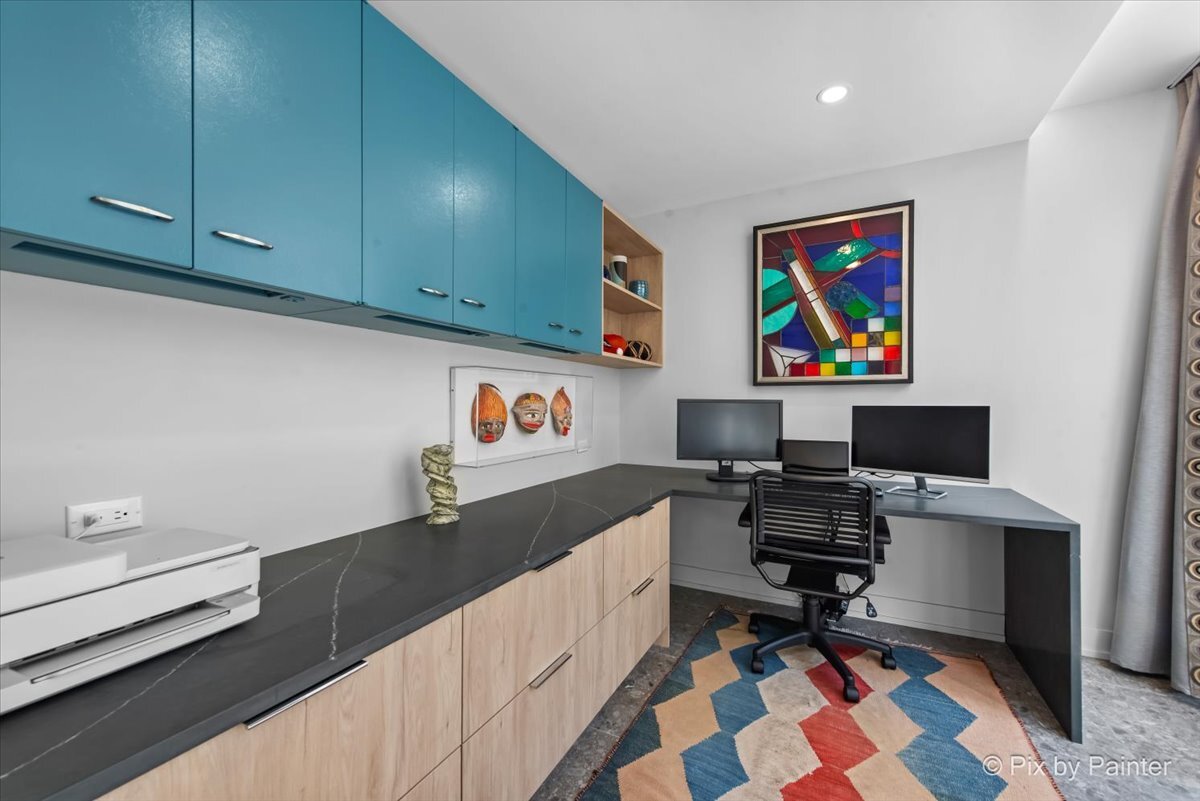 860 N LAKE SHORE Drive Unit: 4M