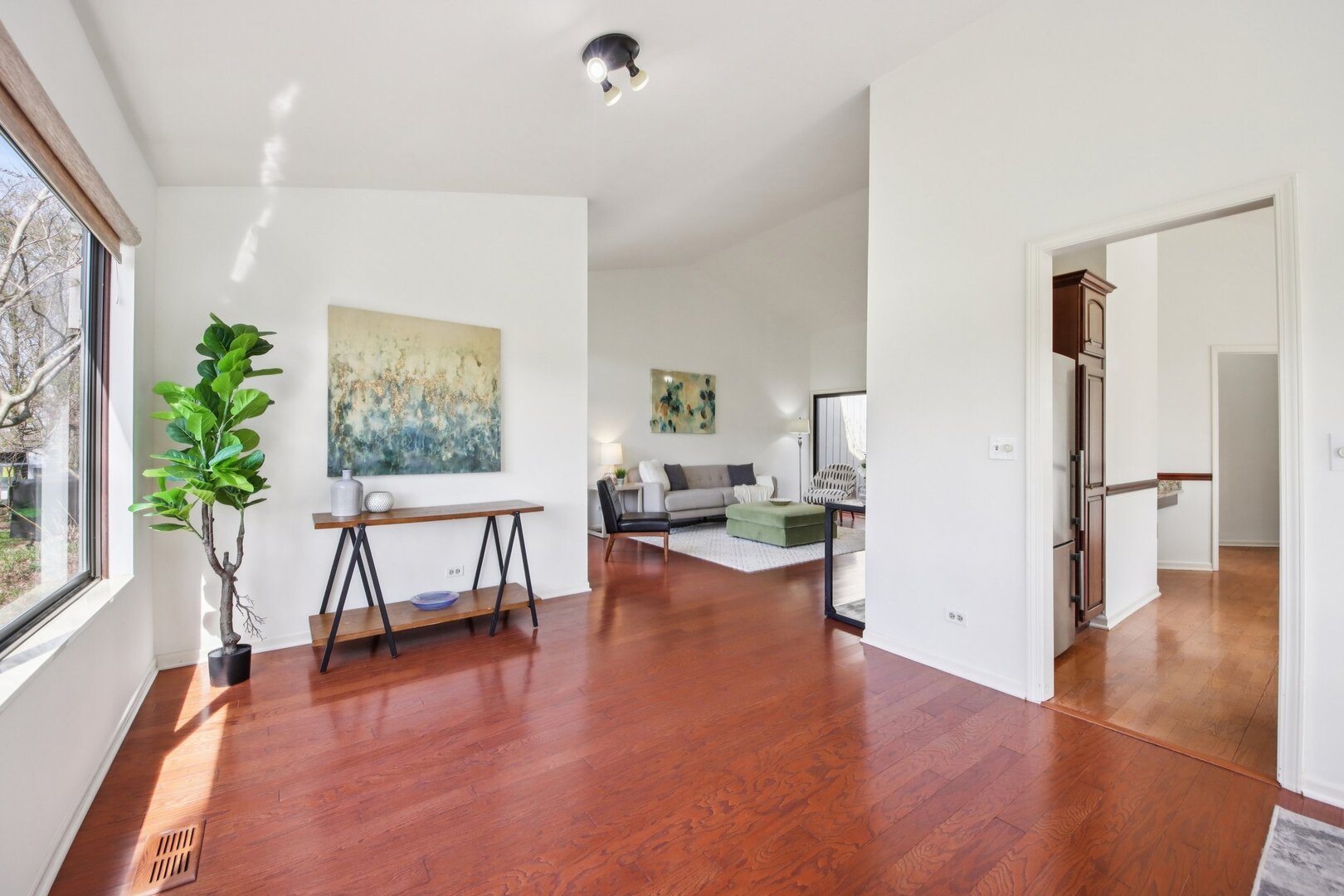 718 SHORELINE Road Unit: 718