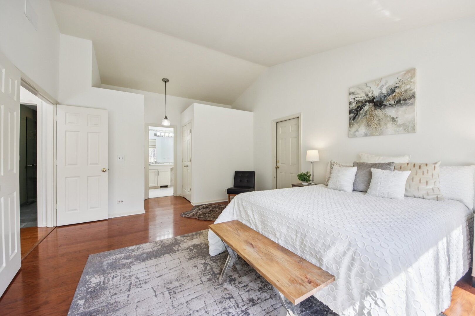 718 SHORELINE Road Unit: 718