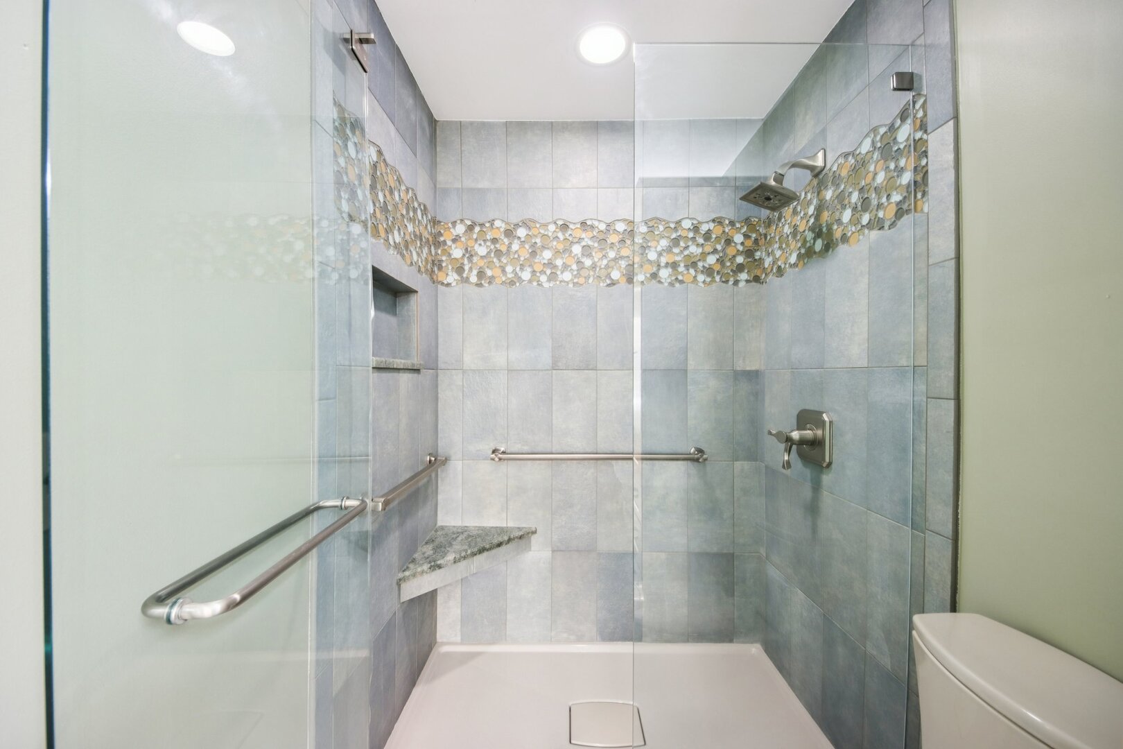 718 SHORELINE Road Unit: 718