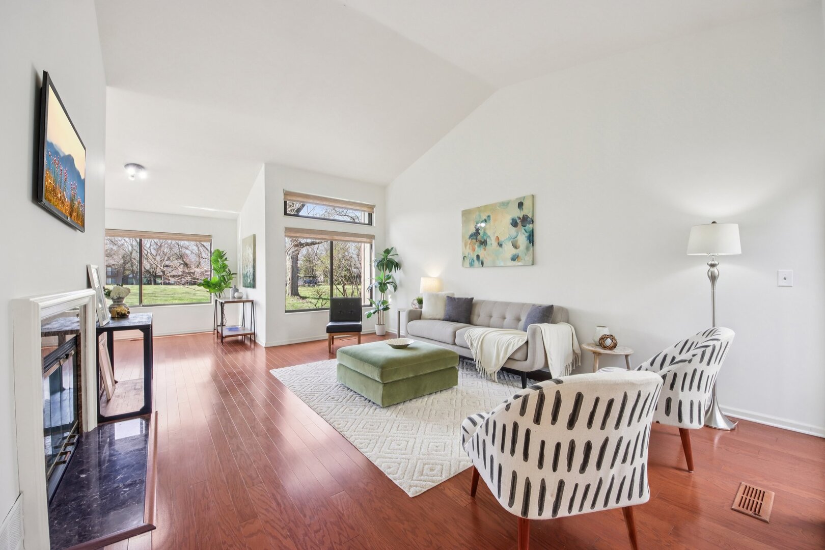 718 SHORELINE Road Unit: 718