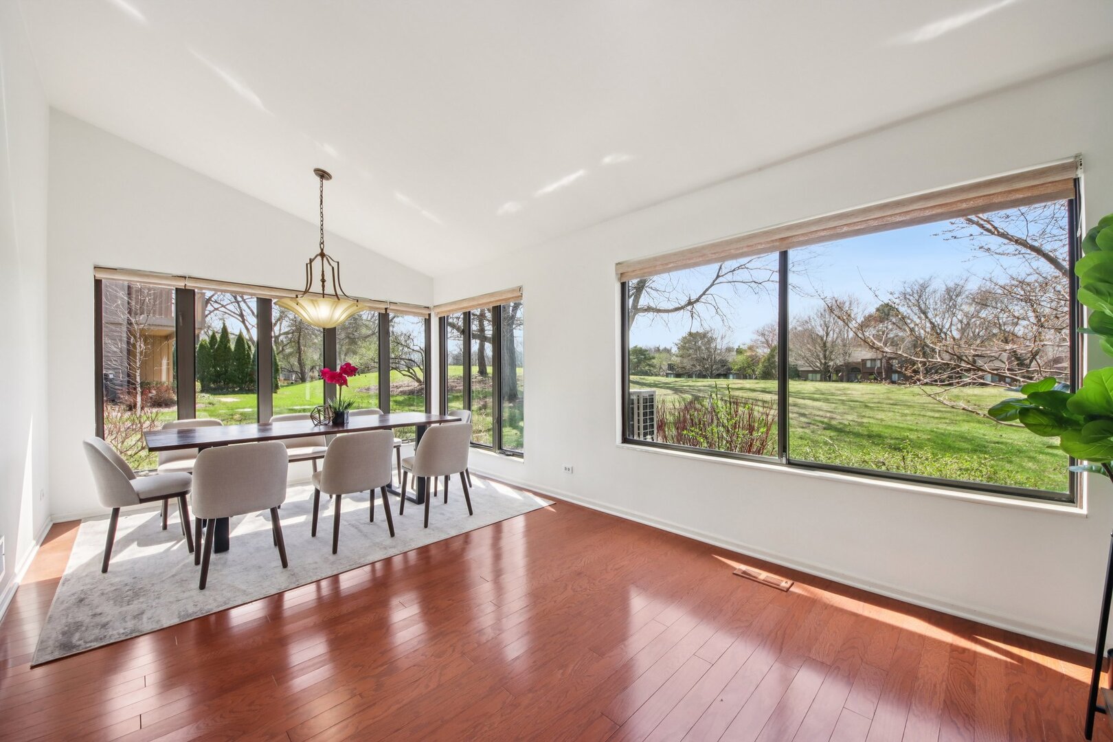 718 SHORELINE Road Unit: 718