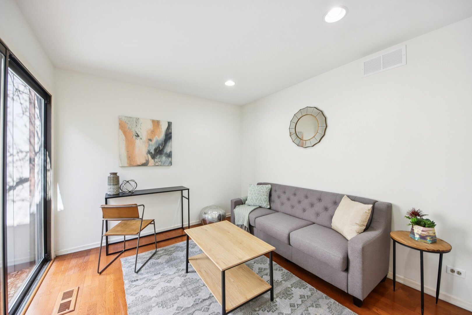 718 SHORELINE Road Unit: 718