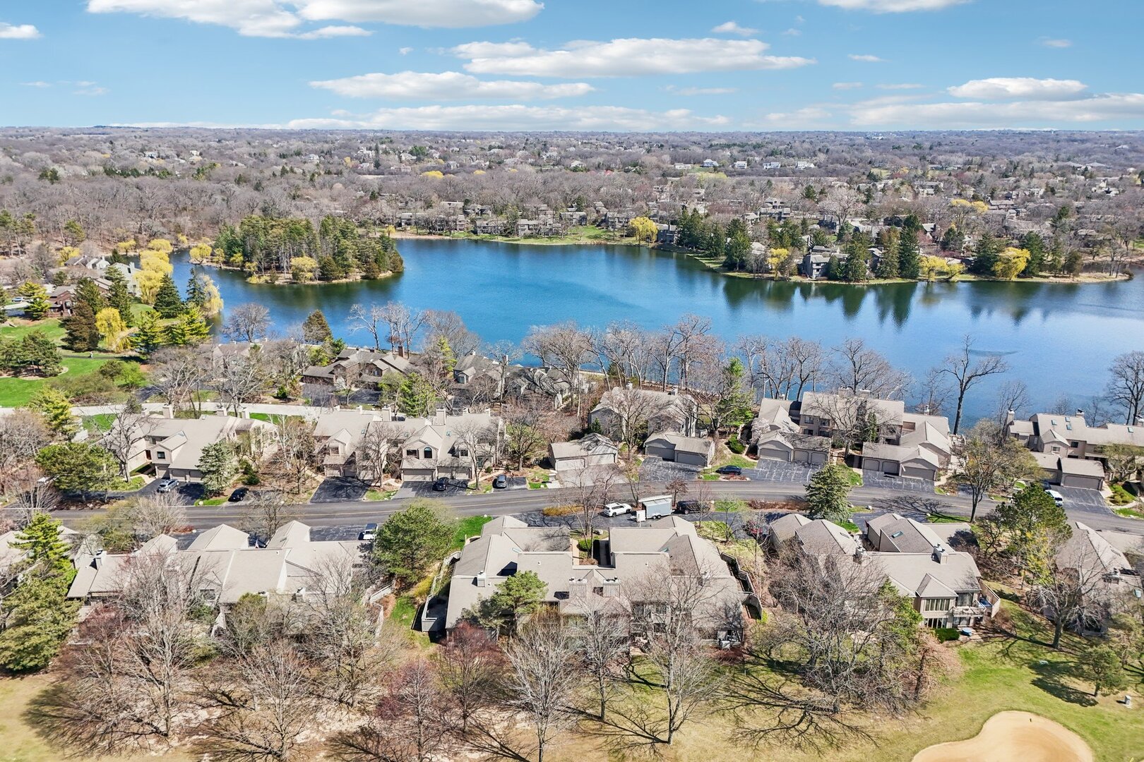 718 SHORELINE Road Unit: 718