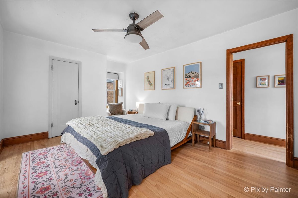 3835 Oak Park Avenue