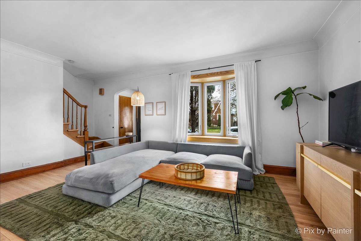 3835 Oak Park Avenue