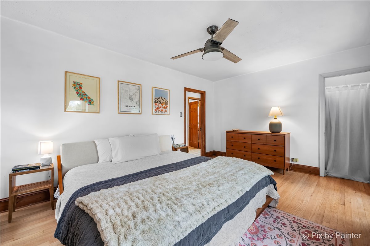 3835 Oak Park Avenue