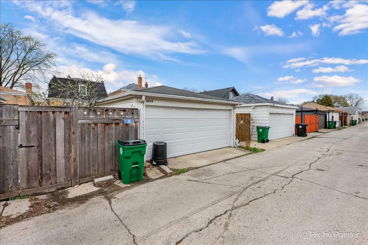 3835 Oak Park Avenue