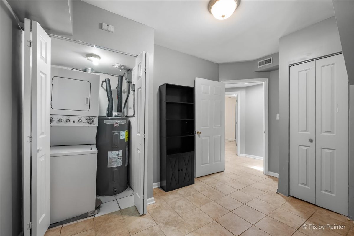 1157 E 61st Street Unit: 1