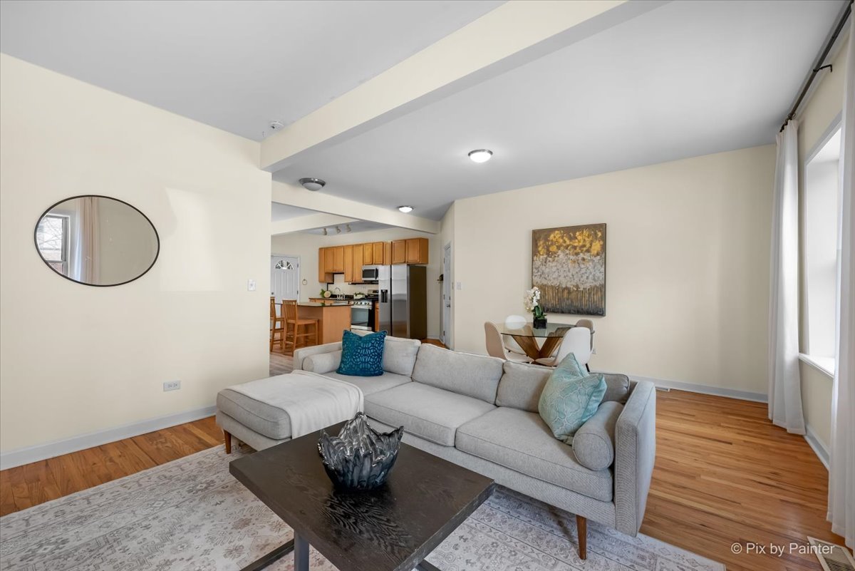 1157 E 61st Street Unit: 1