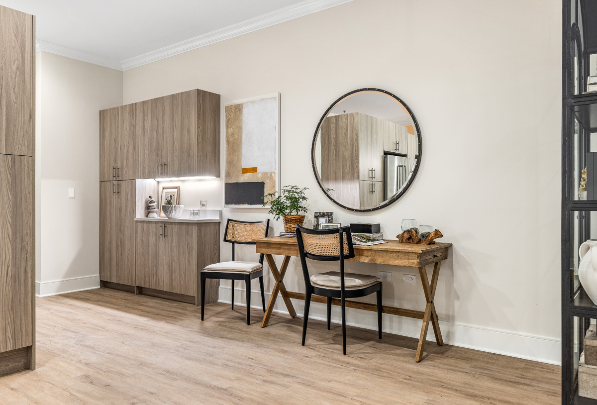 835 Lake Street Unit: 410