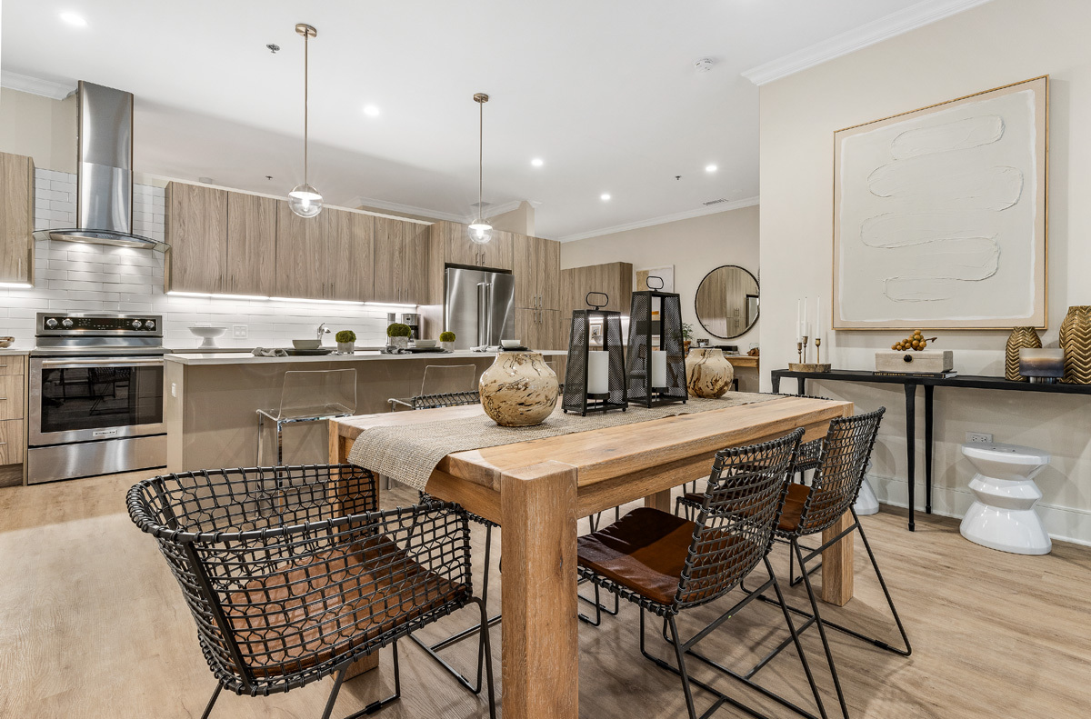 835 Lake Street Unit: 410