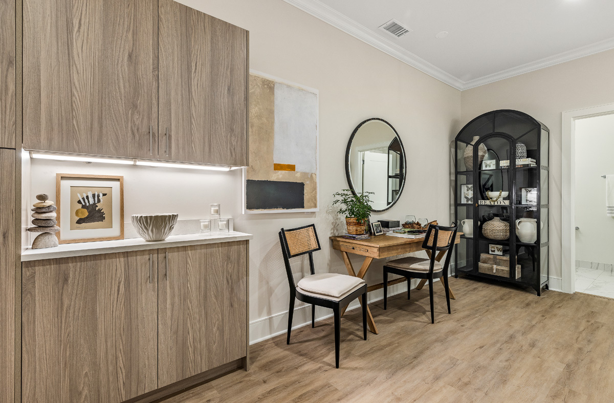 835 Lake Street Unit: 410