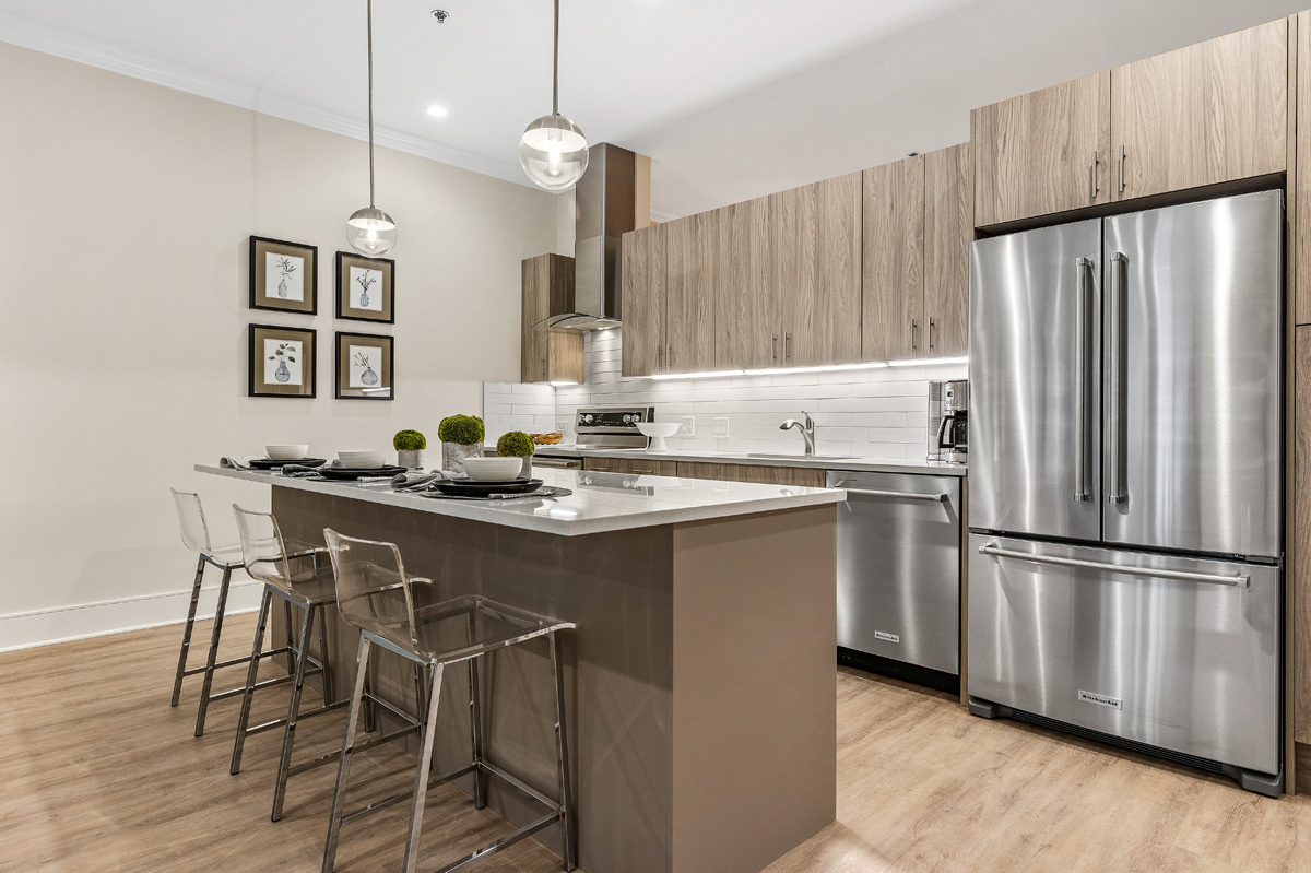 835 Lake Street Unit: 410
