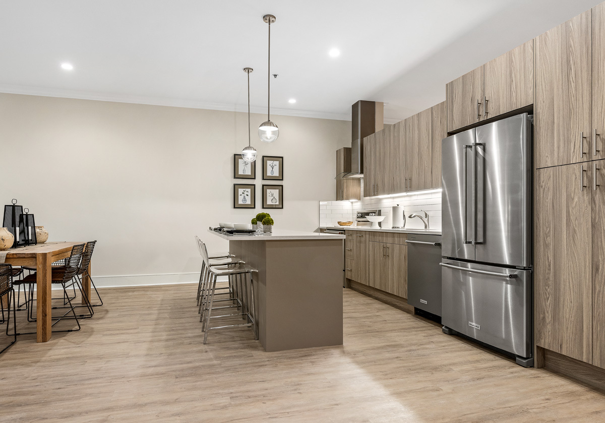 835 Lake Street Unit: 410