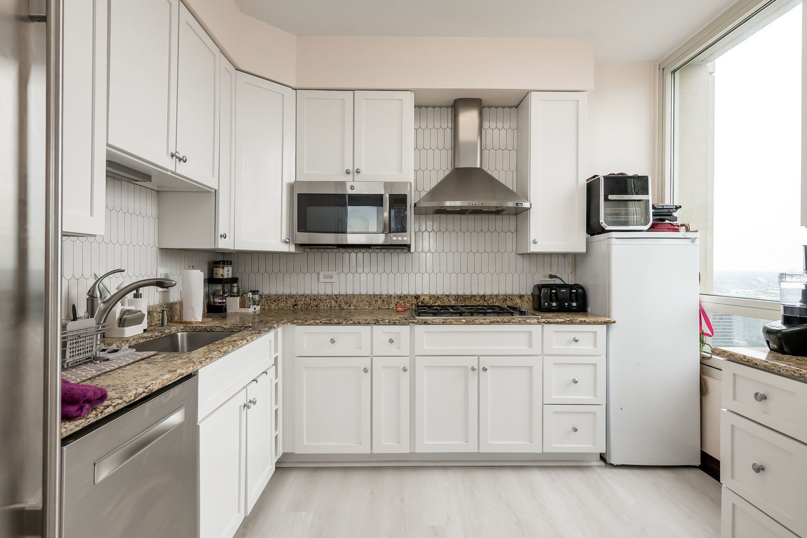 33 W Ontario Street Unit: 47A