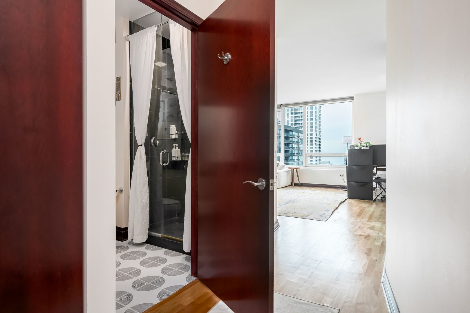 33 W Ontario Street Unit: 47A