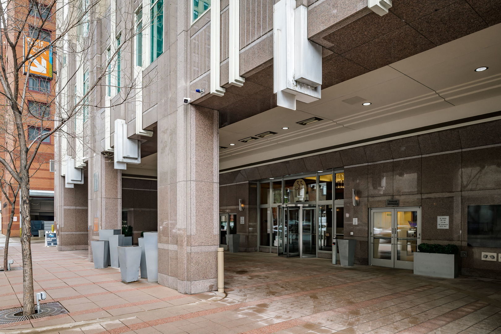 33 W Ontario Street Unit: 47A
