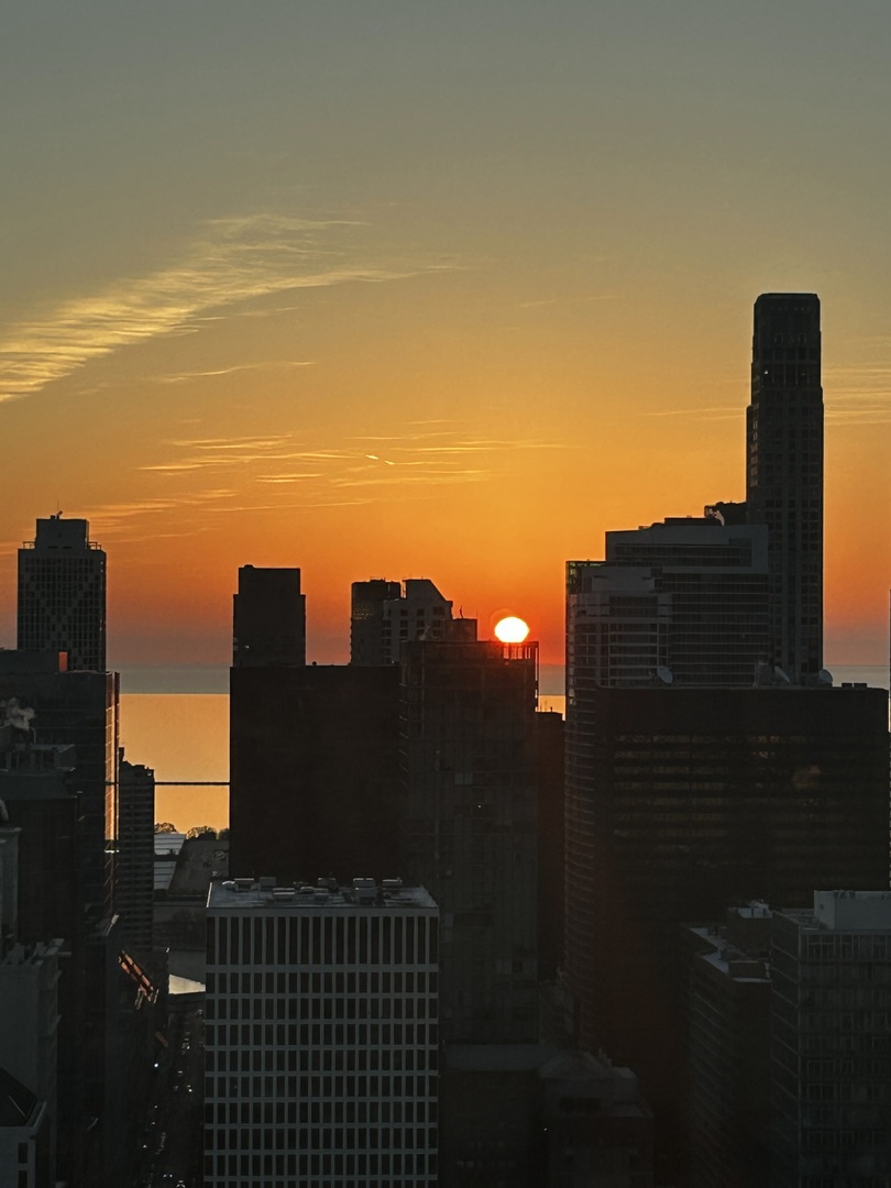 33 W Ontario Street Unit: 47A