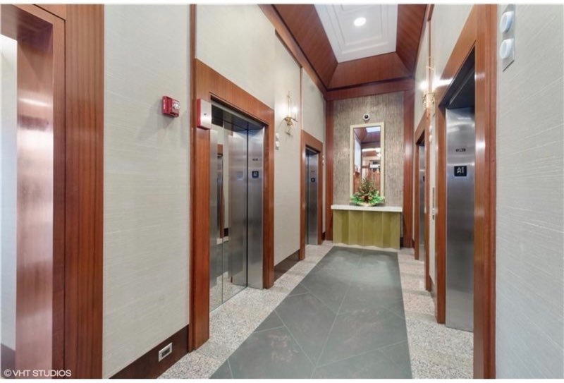 33 W Ontario Street Unit: 47A