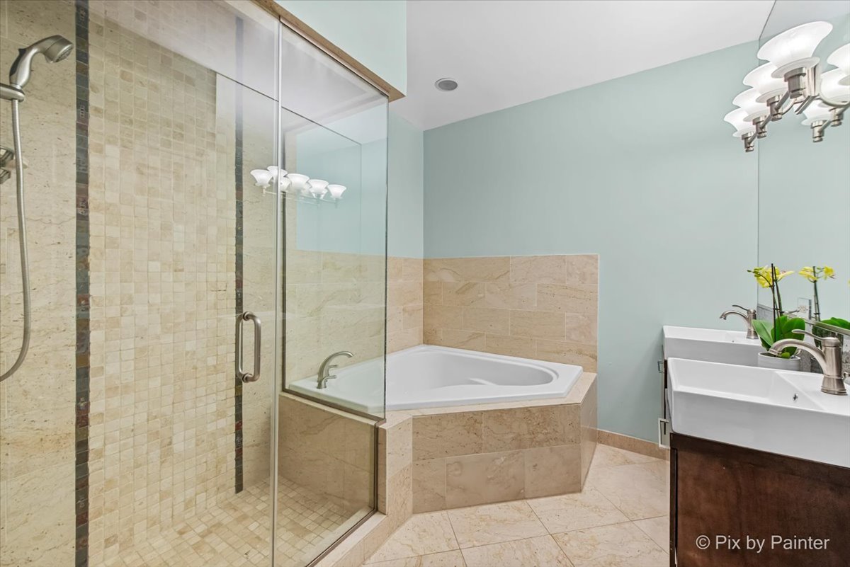 2635 W Lawrence Avenue Unit: 1A