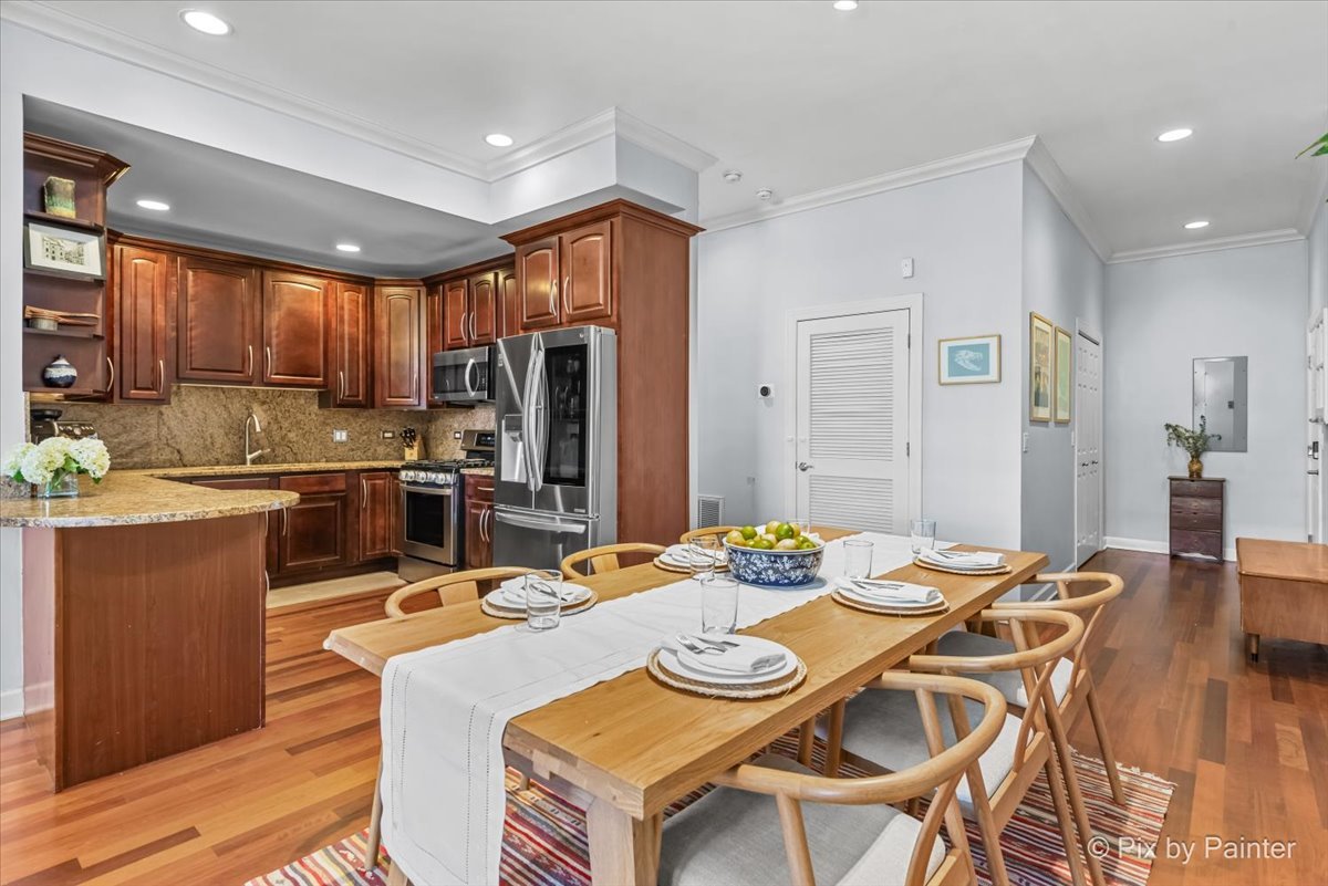 2635 W Lawrence Avenue Unit: 1A