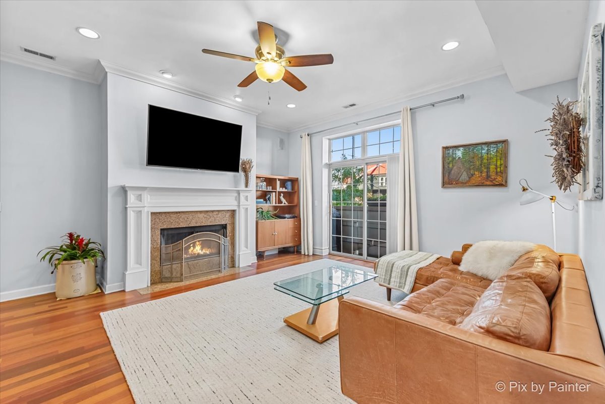 2635 W Lawrence Avenue Unit: 1A