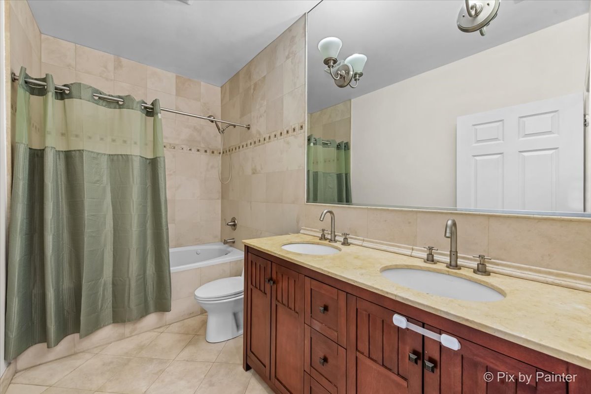 2635 W Lawrence Avenue Unit: 1A