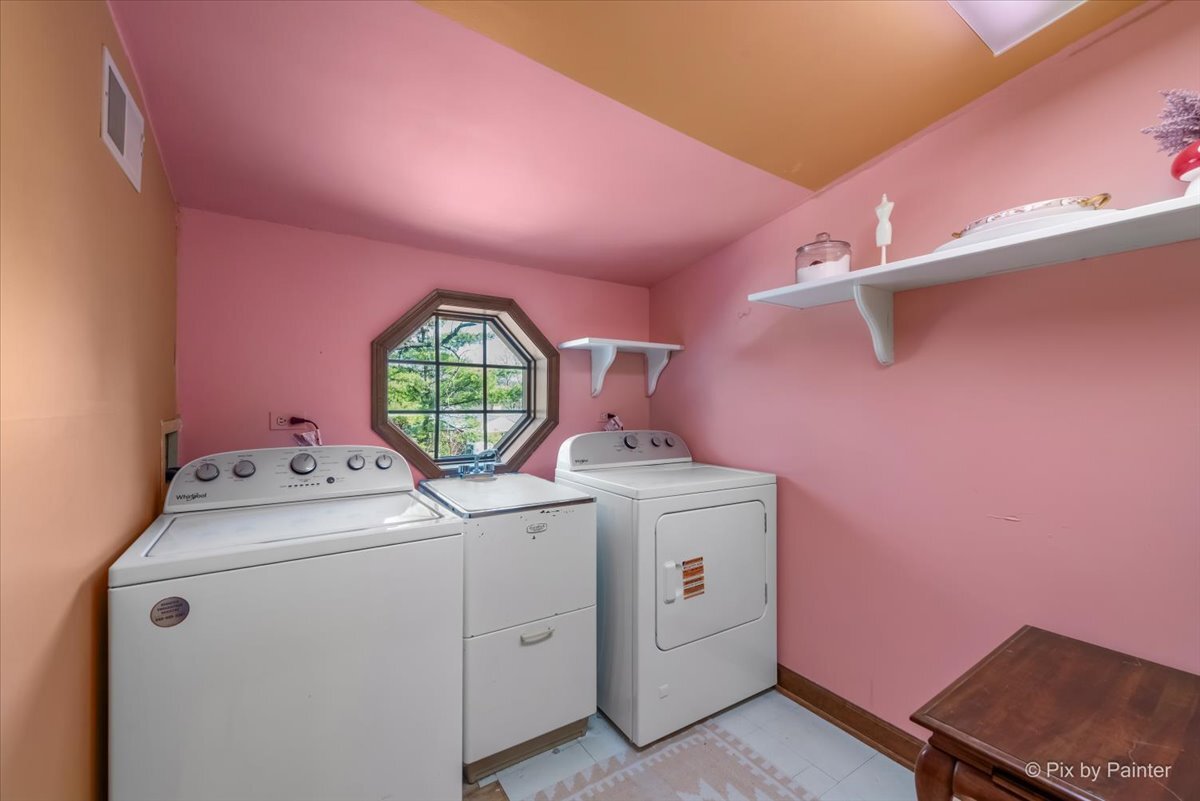 507 S Hi Lusi Avenue