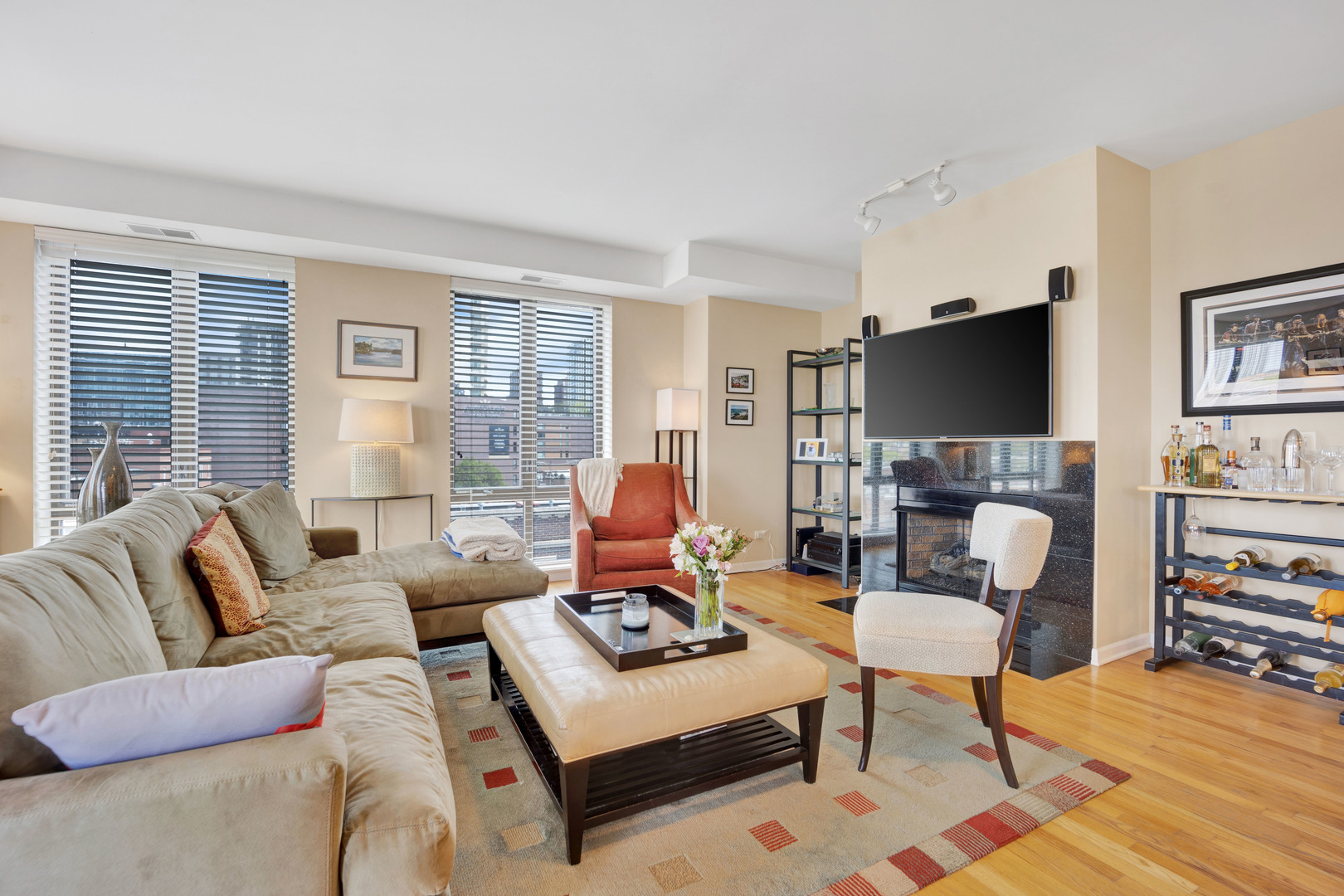 343 W Old Town Court Unit: 504