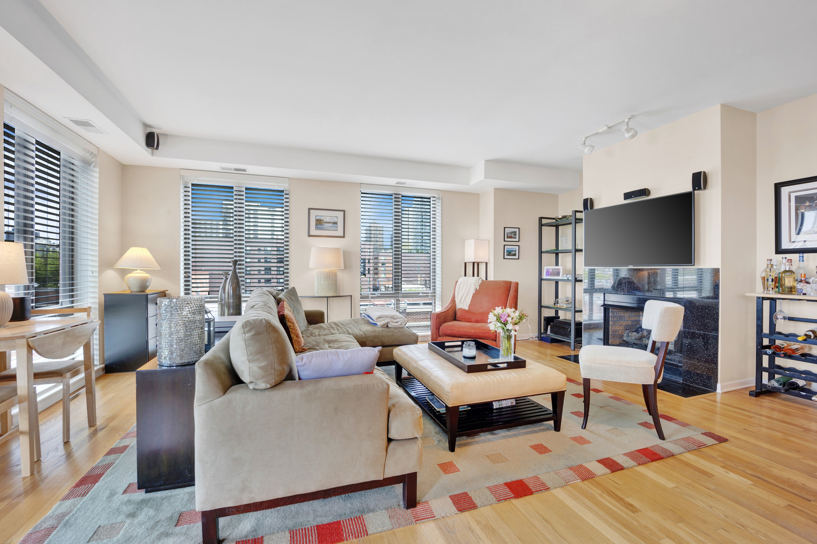 343 W Old Town Court Unit: 504