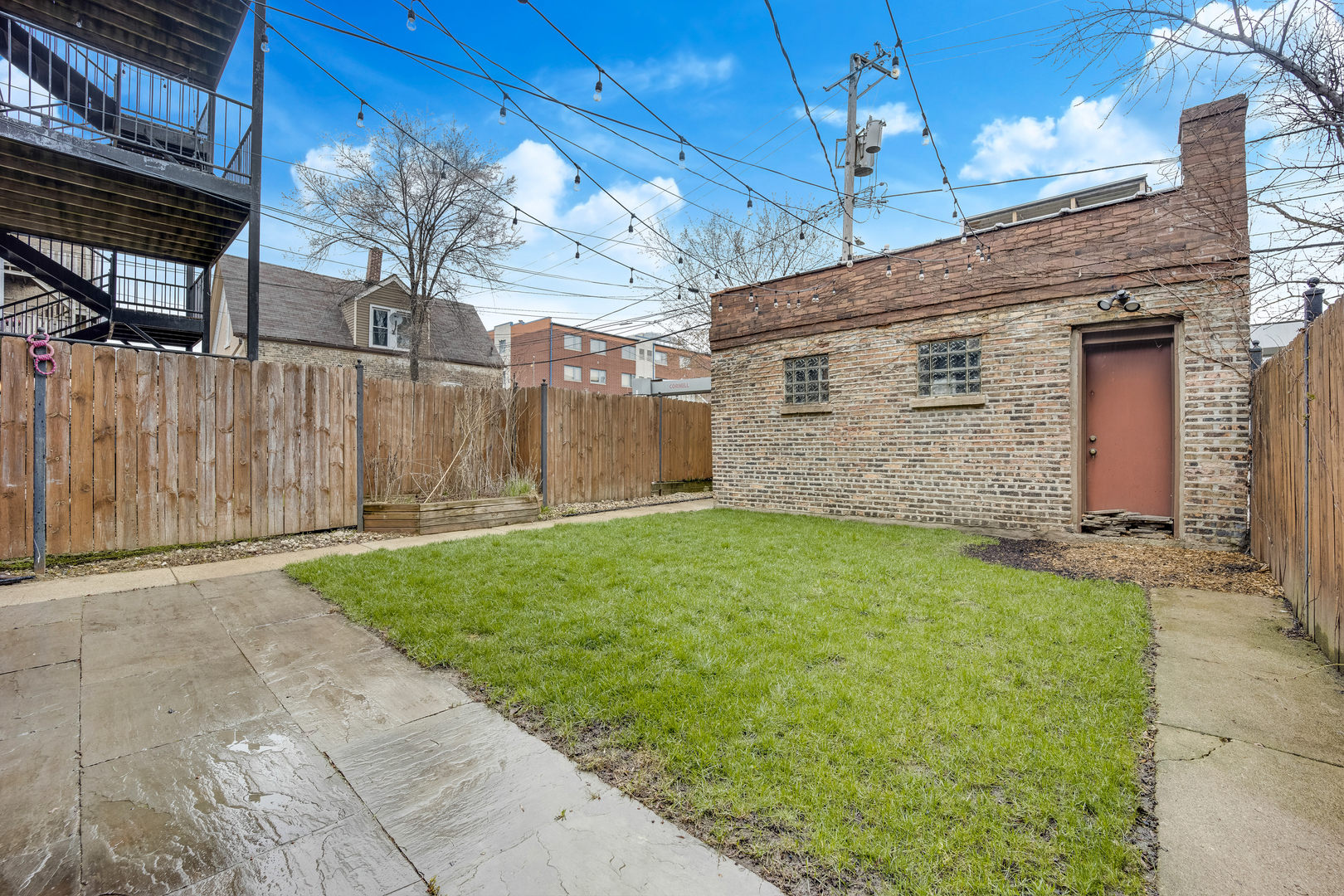 1111 N Mozart Street Unit: 1