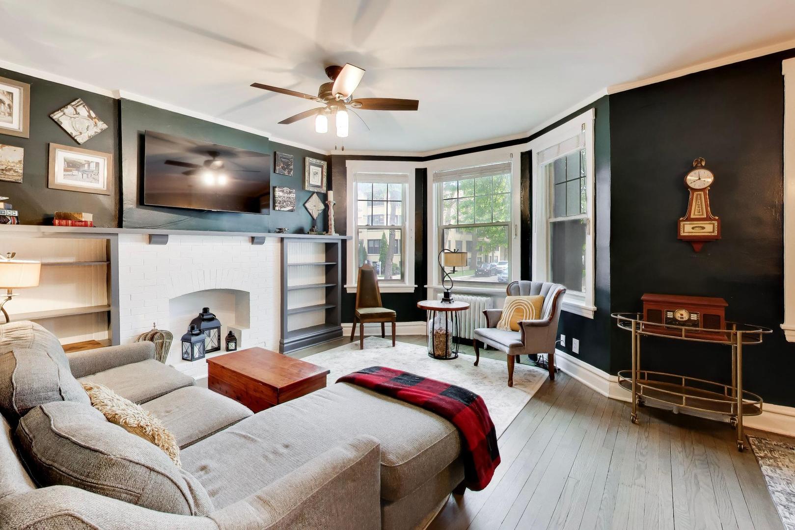 5924 N MAGNOLIA Avenue Unit: 1N