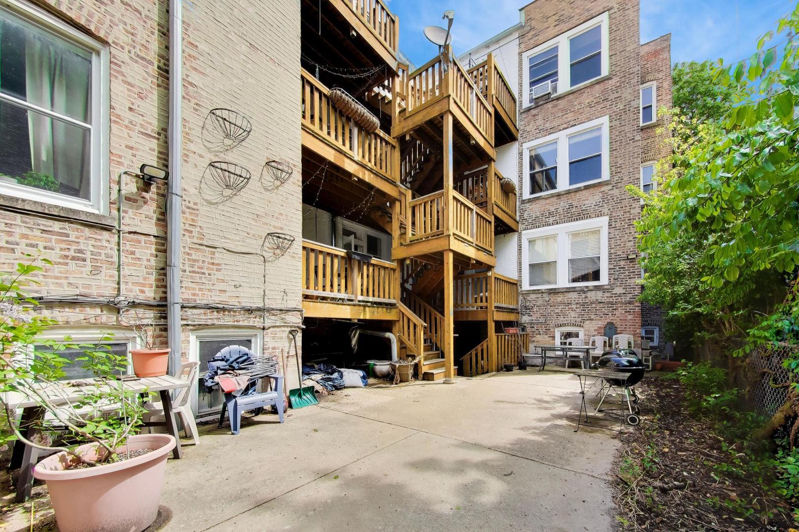5924 N MAGNOLIA Avenue Unit: 1N