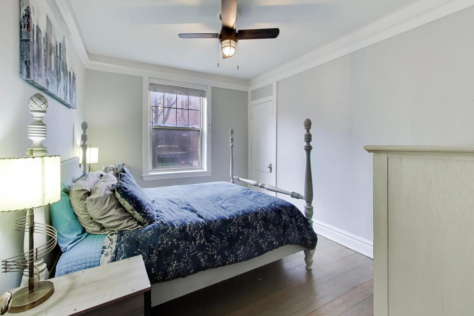 5924 N MAGNOLIA Avenue Unit: 1N