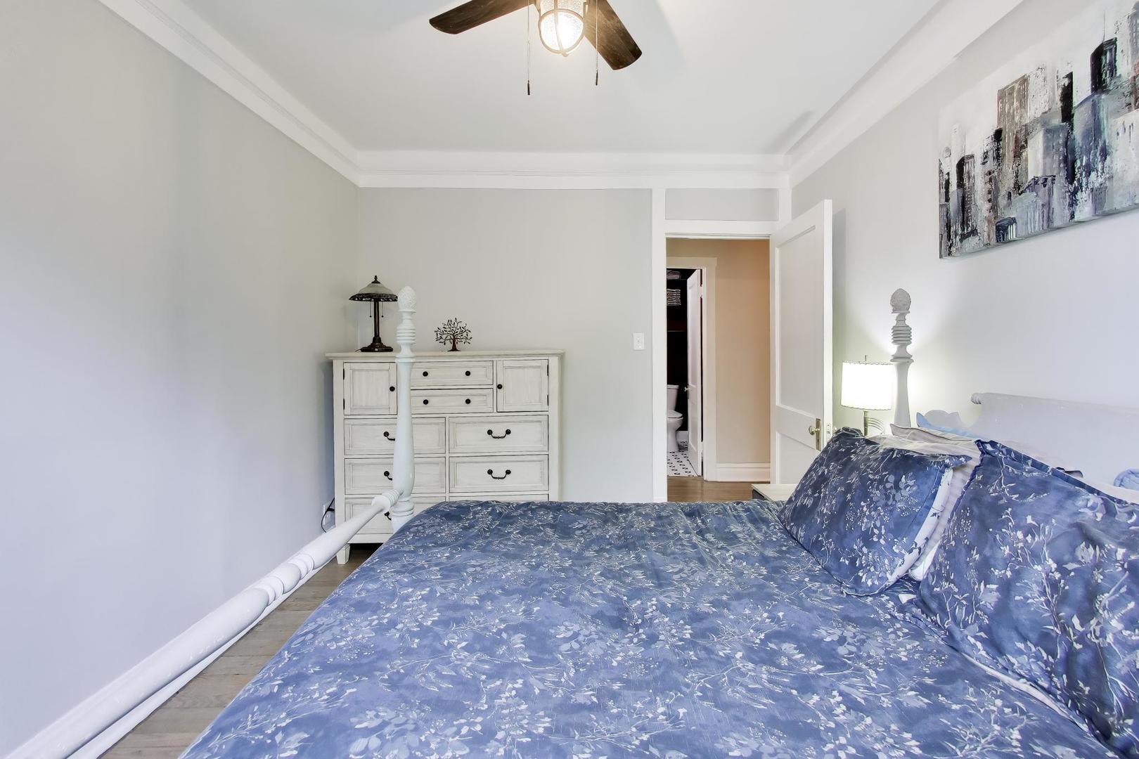 5924 N MAGNOLIA Avenue Unit: 1N