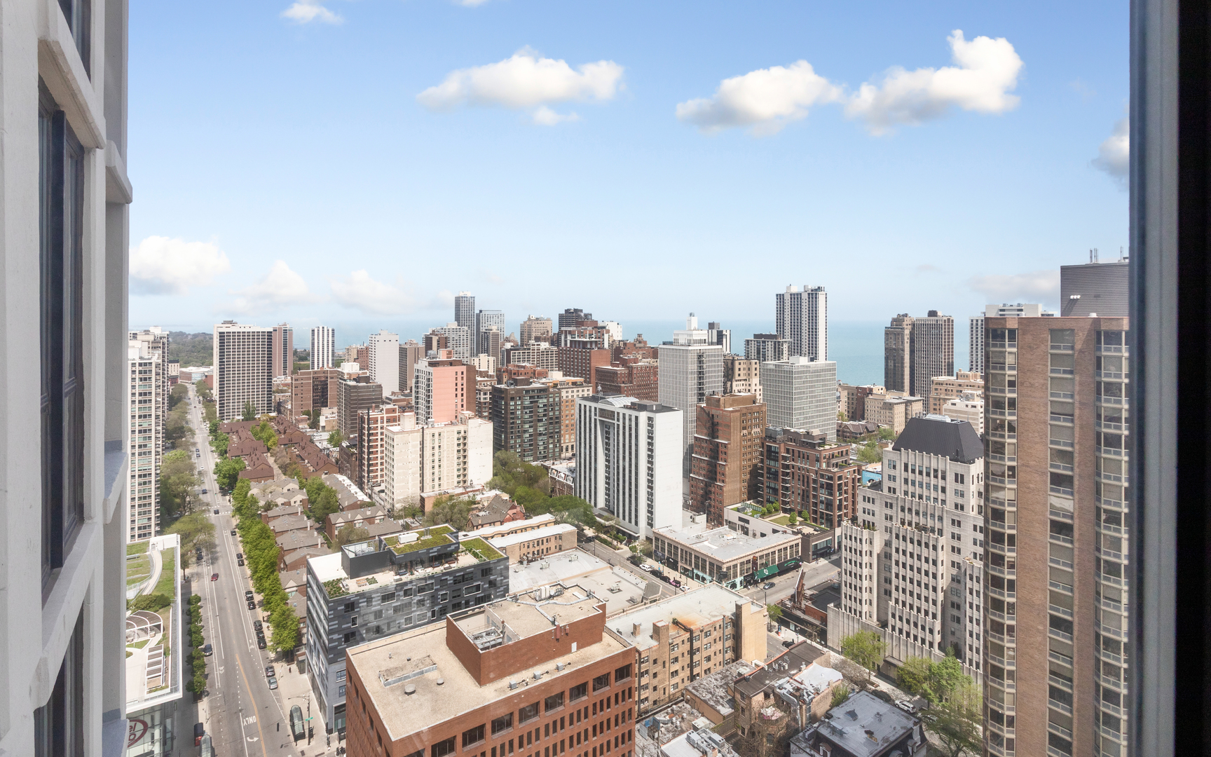 1122 N Clark Street Unit: 3507