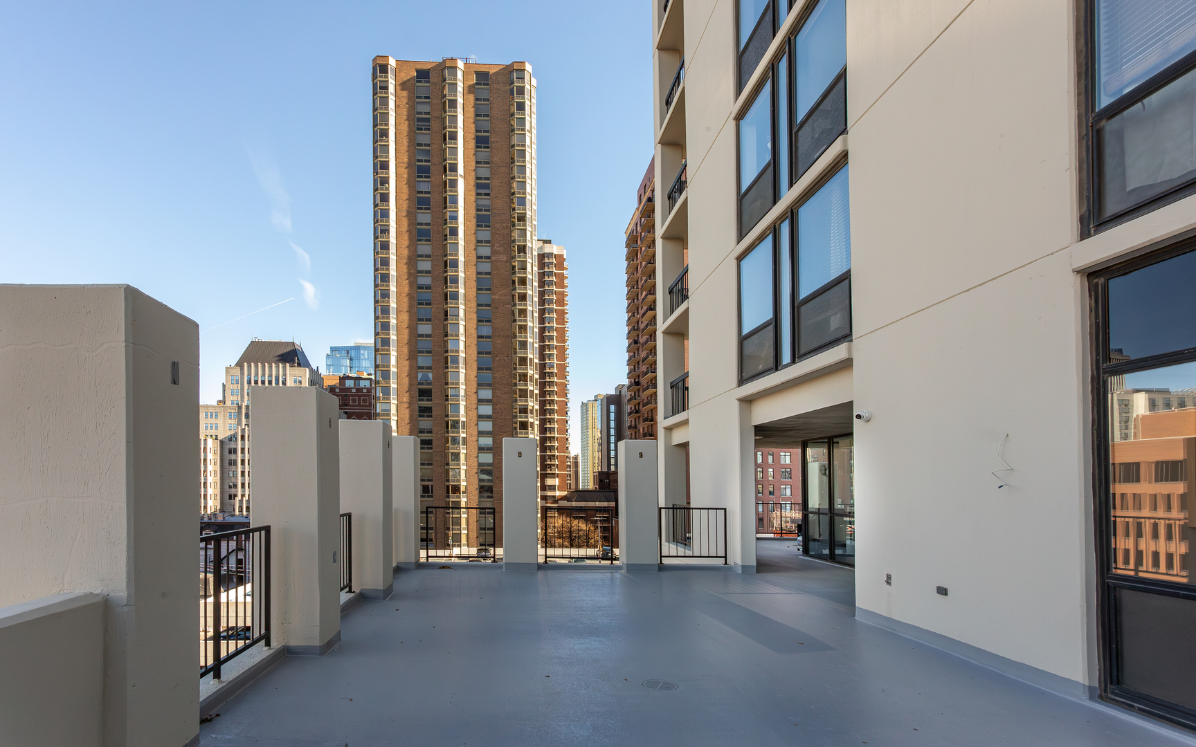 1122 N Clark Street Unit: 3507