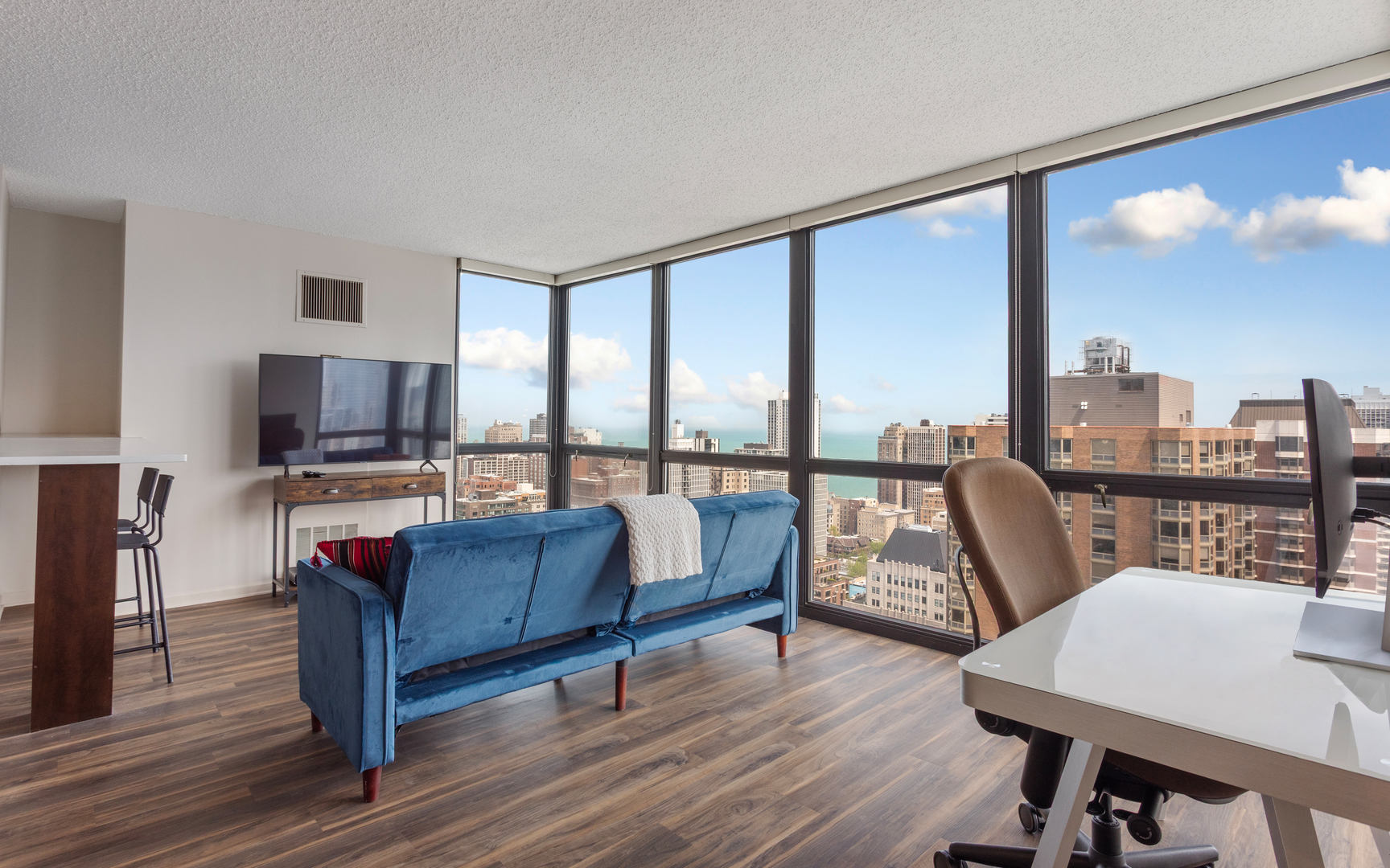 1122 N Clark Street Unit: 3507