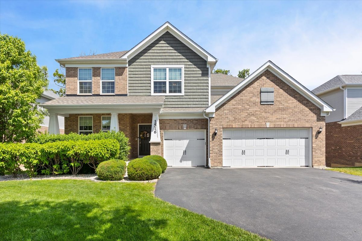 1516 HARTFORD Lane