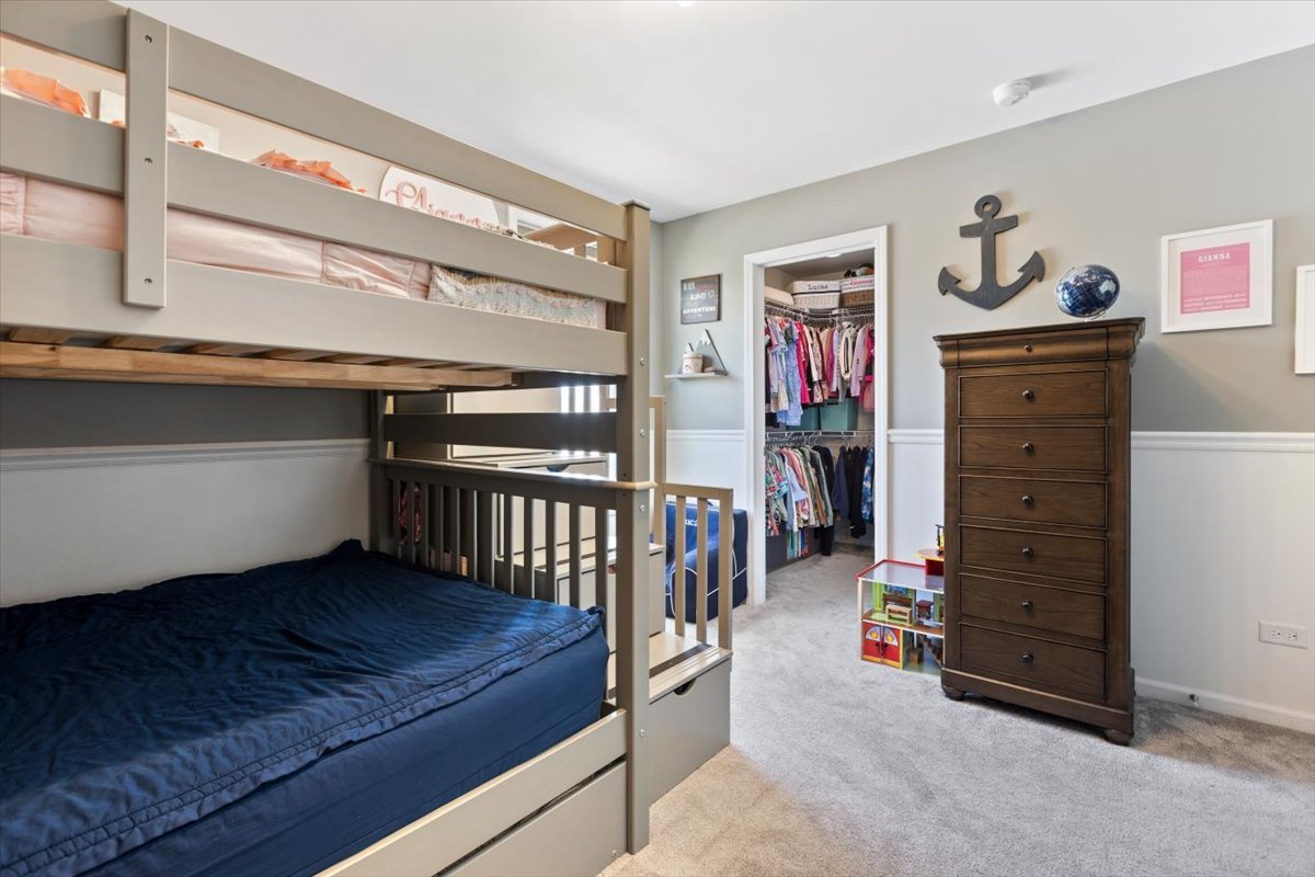 1516 HARTFORD Lane