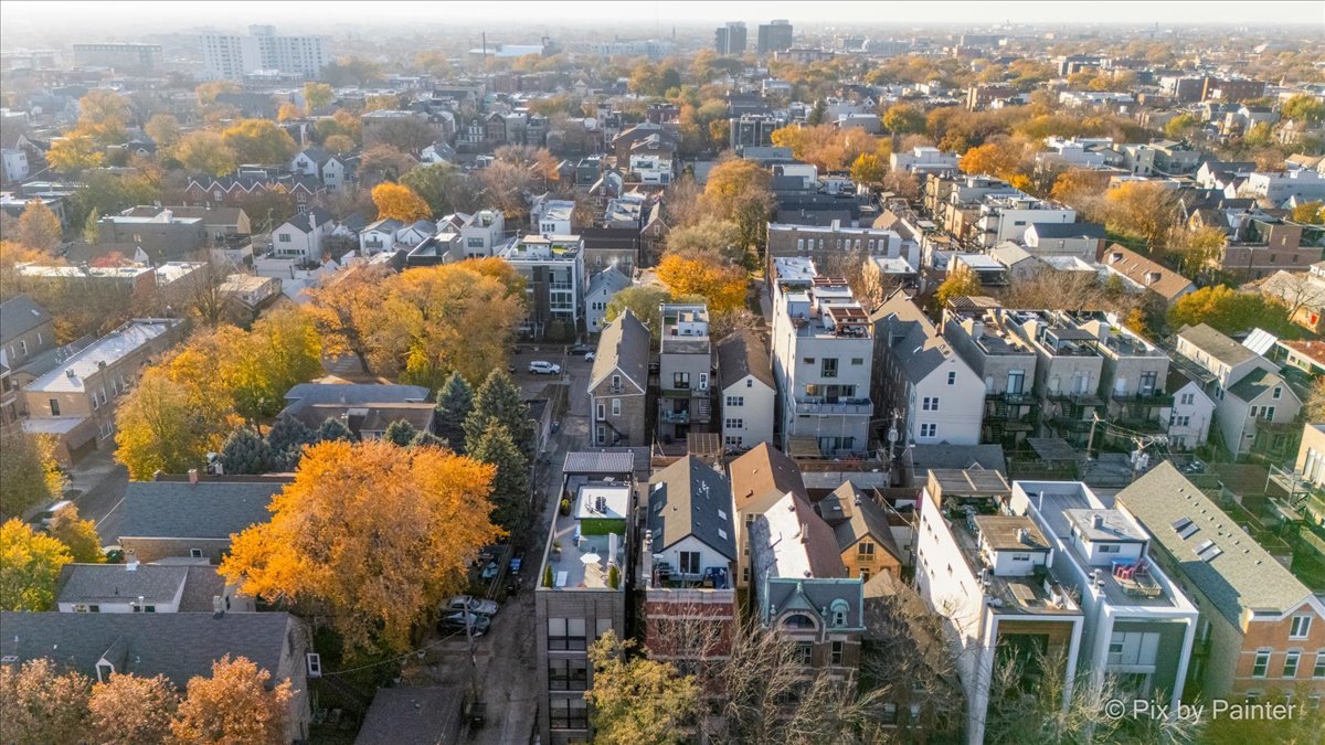 2216 N Hamilton Avenue Unit: 3