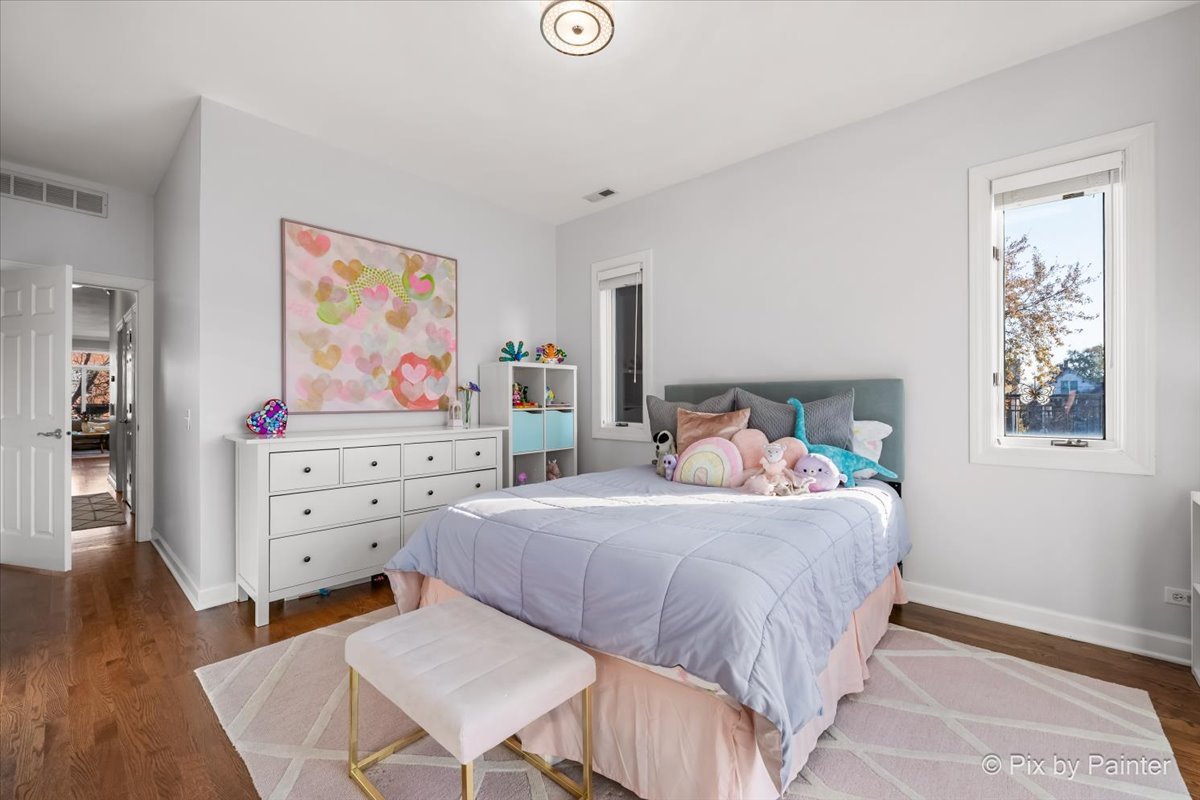 2216 N Hamilton Avenue Unit: 3
