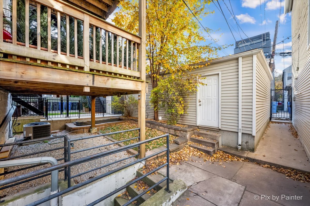 2216 N Hamilton Avenue Unit: 3