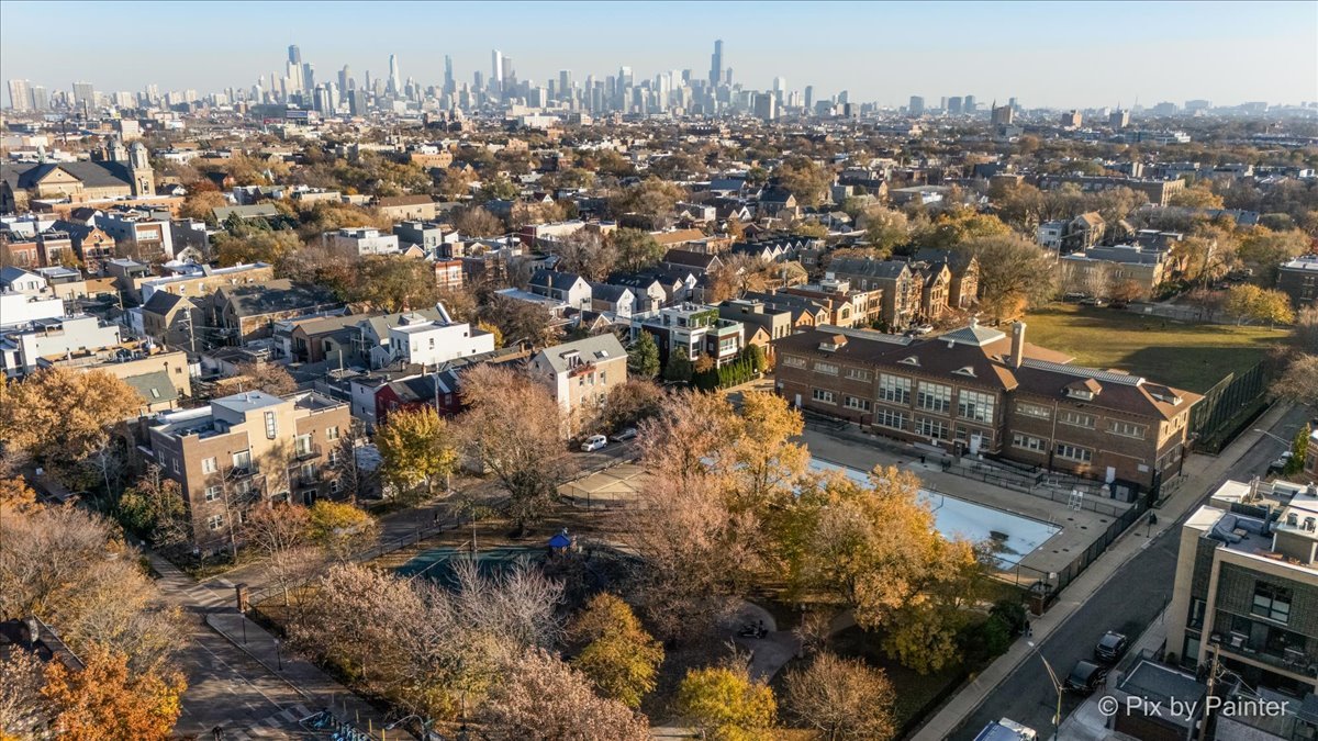 2216 N Hamilton Avenue Unit: 3