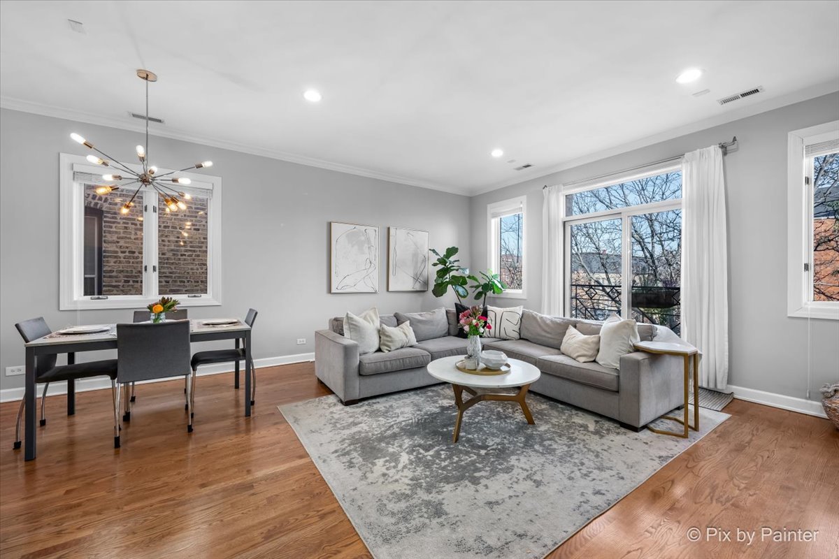 2216 N Hamilton Avenue Unit: 3