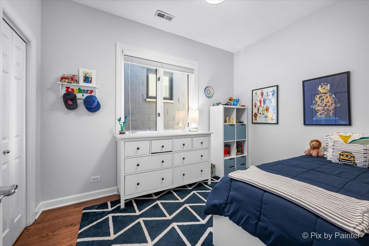 2216 N Hamilton Avenue Unit: 3