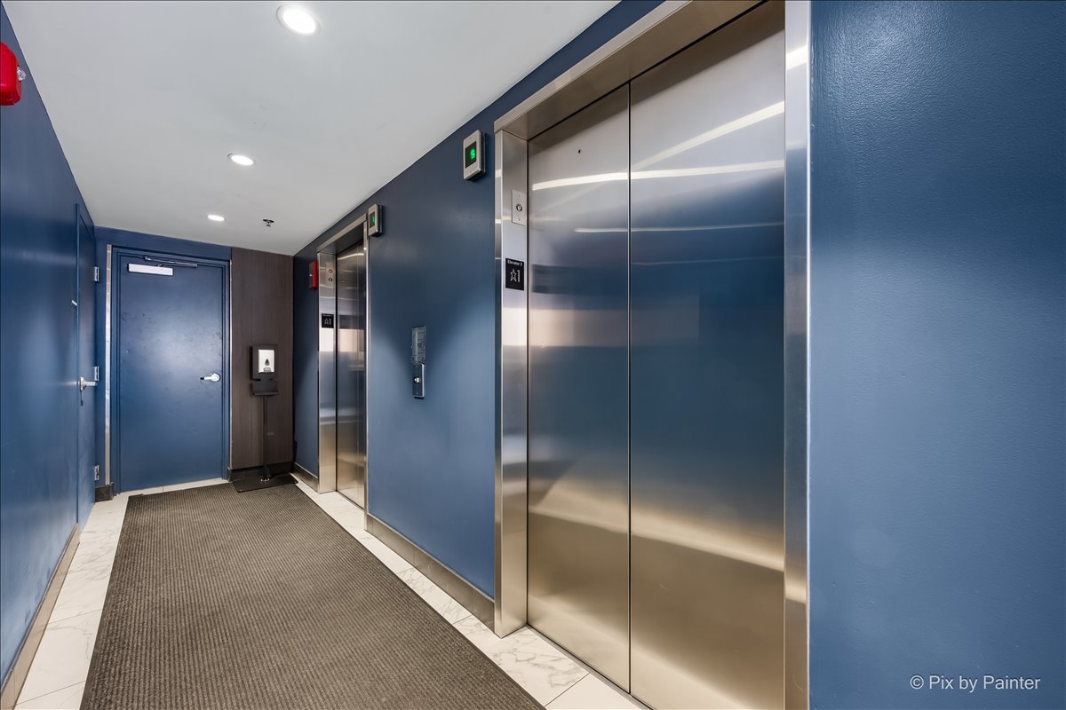 1546 N Orleans Street Unit: 1001