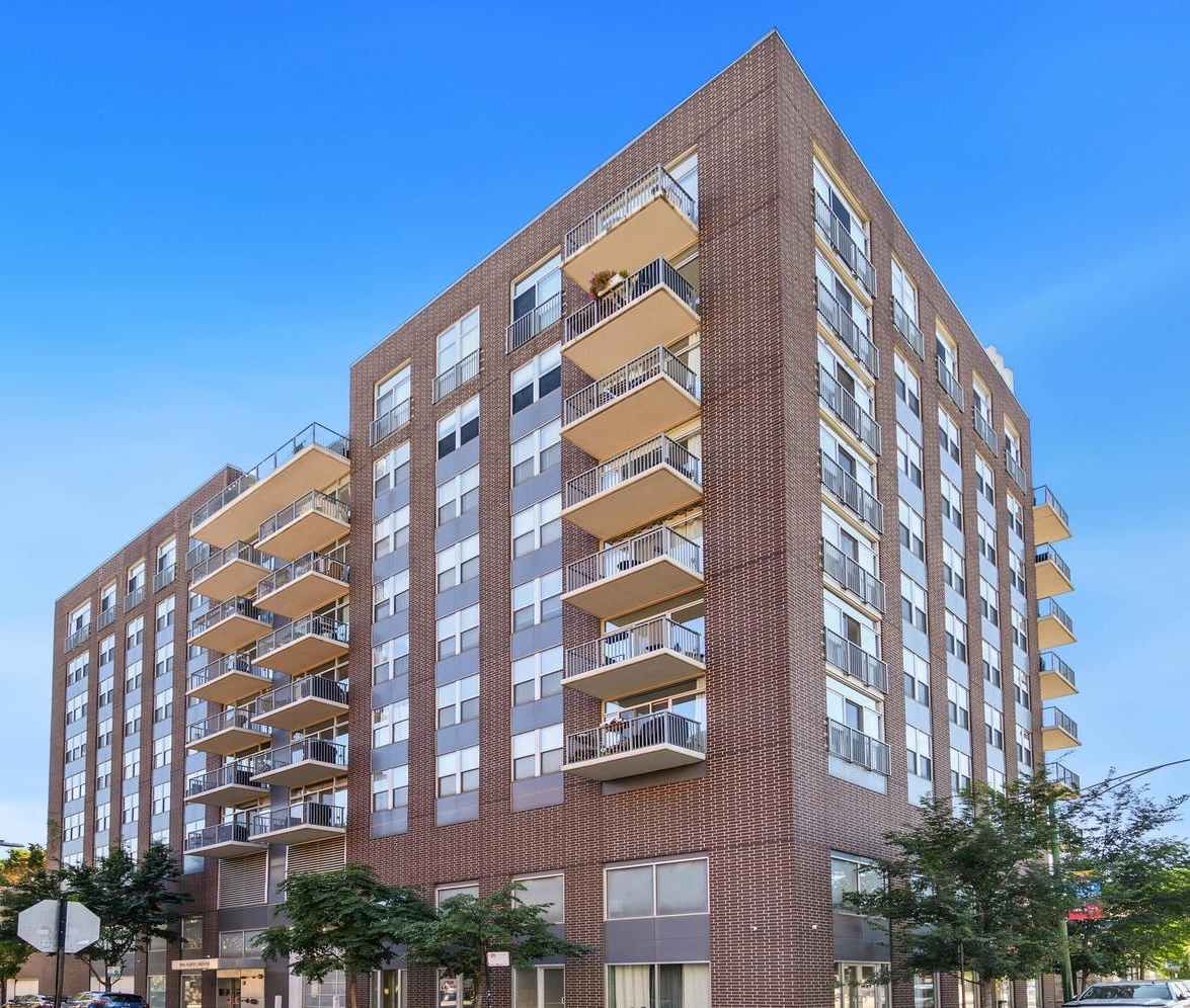 1546 N Orleans Street Unit: 1001