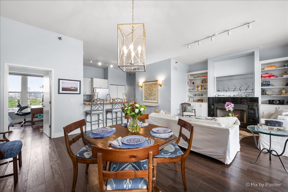 1546 N Orleans Street Unit: 1001